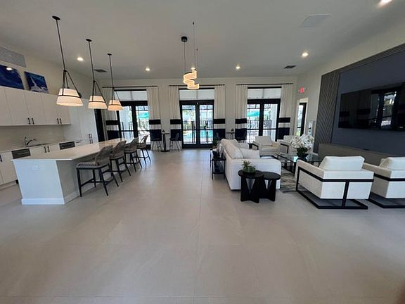 3rd image of 5009 Peacock Way #5838