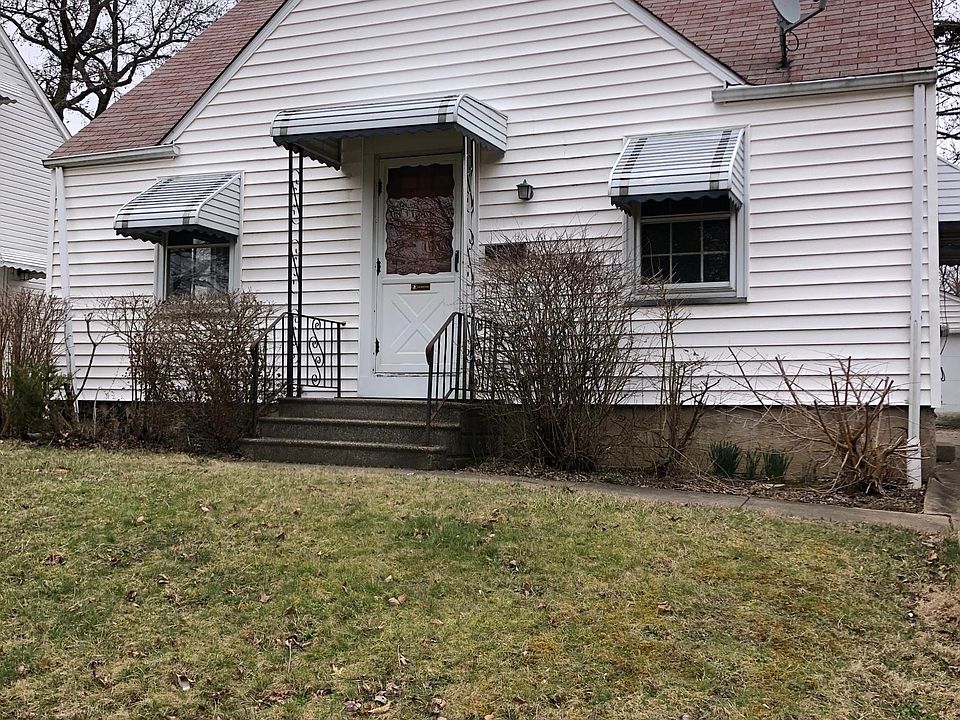 1st image of 1633 Redwood Ave
