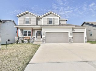 1606 NE Jaclyn Dr, Grain Valley, MO 64029
