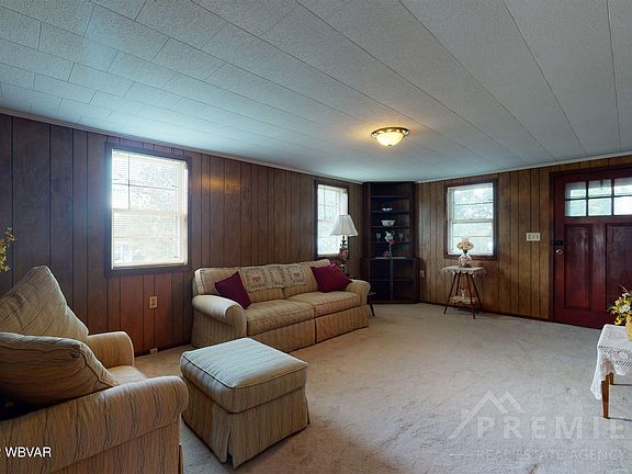 3rd image of 280 Charles St