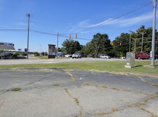 636 Durst Ave E, Greenwood, SC 29649