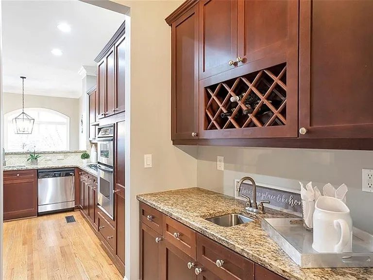 5408 Glenridge Cv — Photo 12