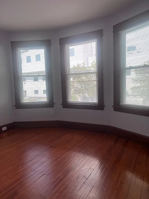 2 bed, 1068 sqft, $2,000 — Photo 4