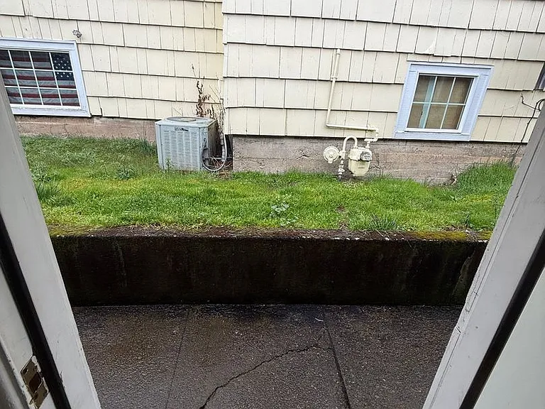 233 Kearney St S — Photo 10