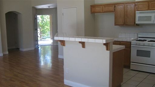5th image of 1241 Hiddenwood Dr