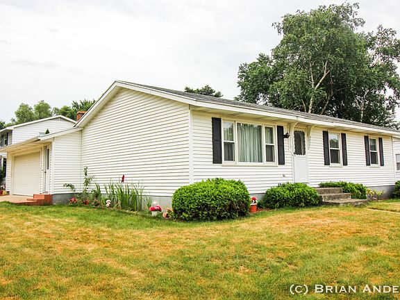 3rd image of 4439 Bonnie Ave SE