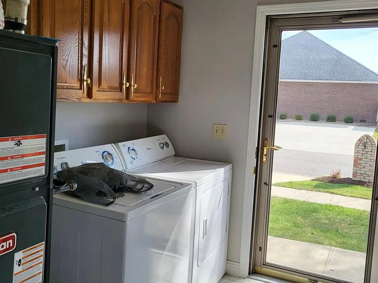 135 Kirkwood Dr — Photo 15