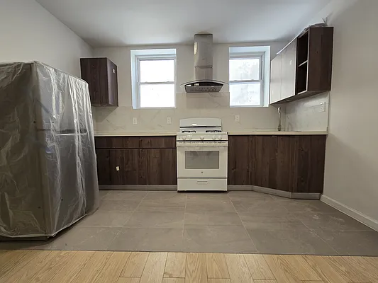 Rented by Kahana Real Estate LLC | media 15