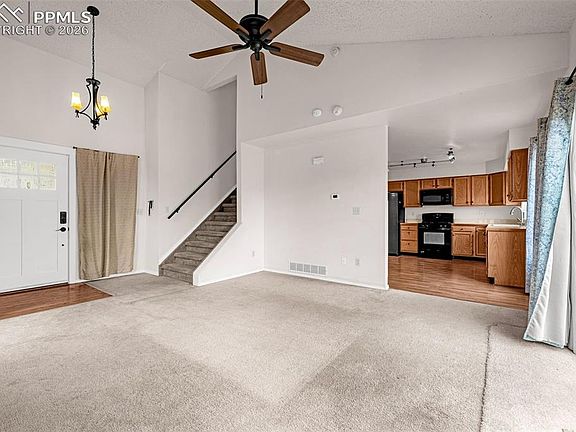 5th image of 6542 Sproul Ln