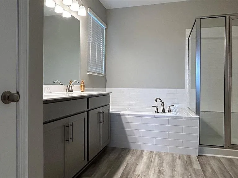 367 Sofia Ln — Photo 14