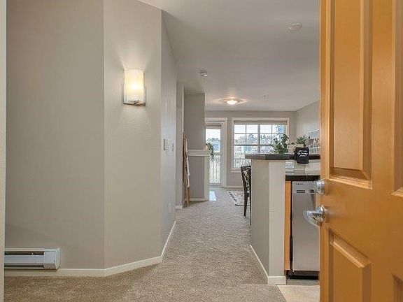 Entryway>