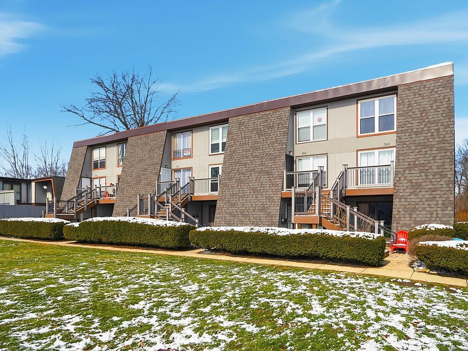 1st image of 736 Worthington Forest Pl