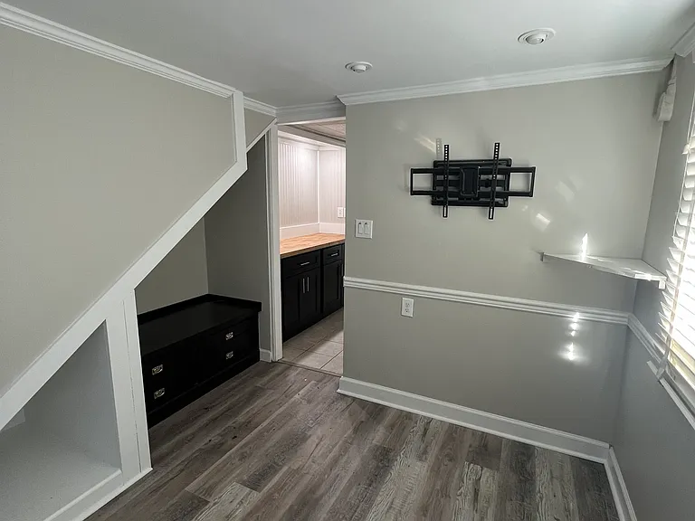 5012 Churchill Dr — Photo 5