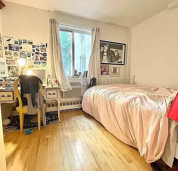 319 E 8th St #4B — Photo 8