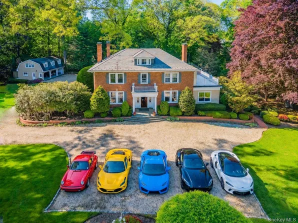 23 Townsend Road, Glen Cove, NY 11542