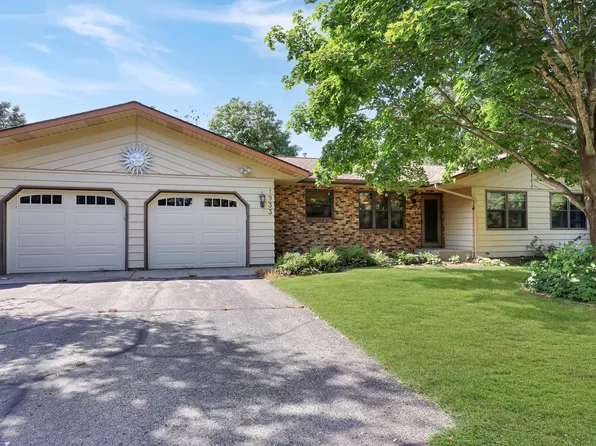 1933 Cypress Rd, Saint Cloud, MN 56303