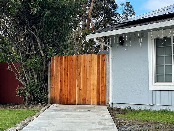 Gate to the house for rent