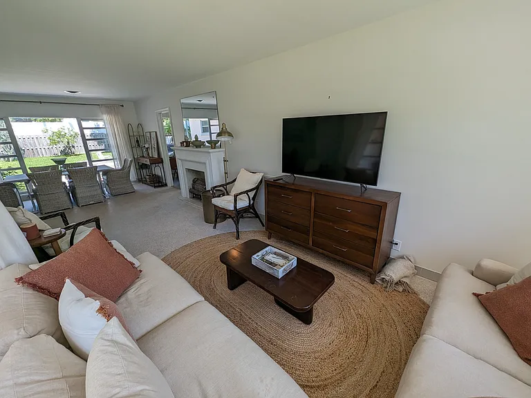 177 NE Spanish Ct — Photo 6