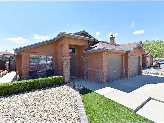 2nd image of 823 Saguaro Park Ct