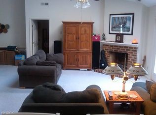 1120 Highlands Dr, Charlottesville, VA 22901