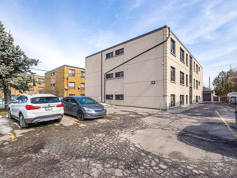 2637 Keele St E #9 — Photo 16