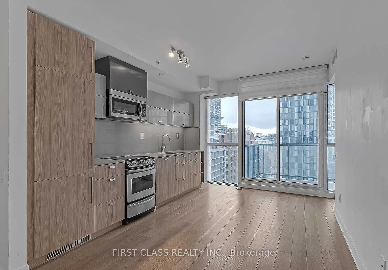 1 bed, $2,300 — Photo 2
