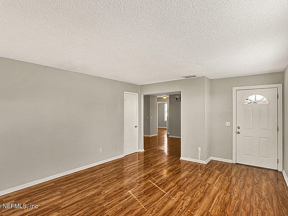 5th image of 2738 HIDDEN VILLAGE Drive