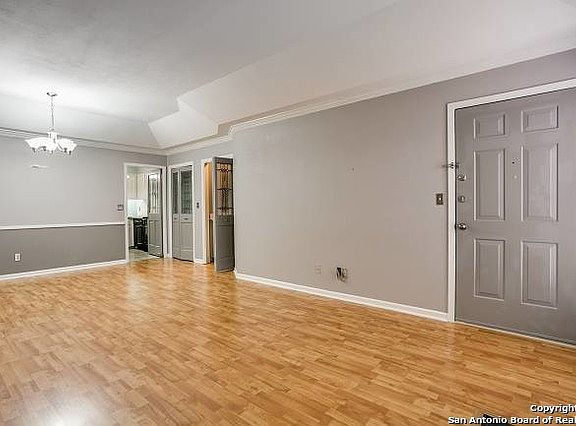 4th image of 201 Ellwood St APT 118