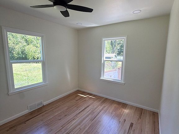 2nd image of 508 W 101st Ter