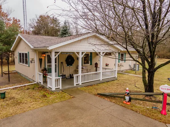 607 W Whispering Cir, Redgranite, WI 54970