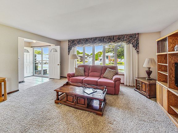 3rd image of 5105 W 105th Pl