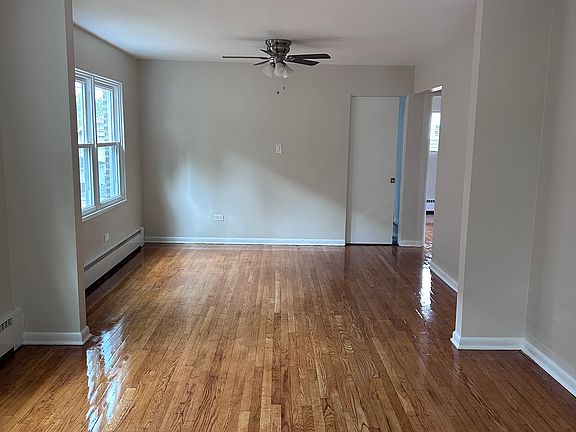 3rd image of 3728 Grove Ave Unit 2