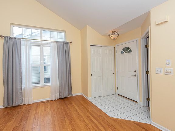 3rd image of 16200 Fairfield Dr #1