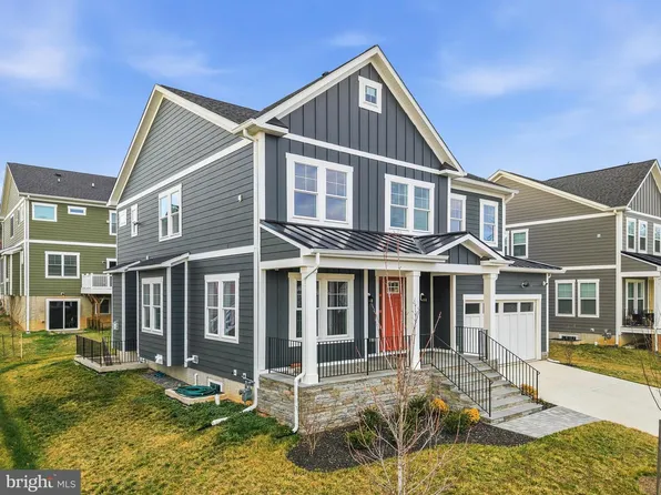 5807 Beecher St, Cheverly, MD 20785