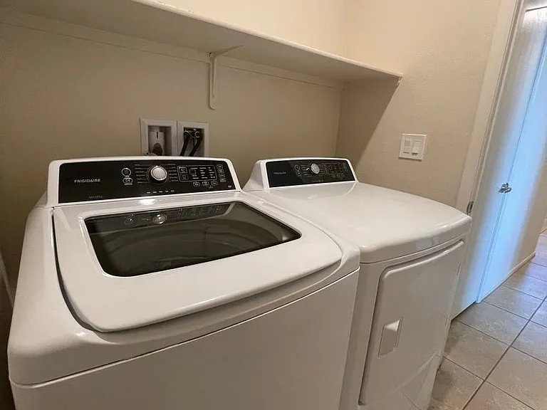 2124 Del Aqua Ave — Photo 28