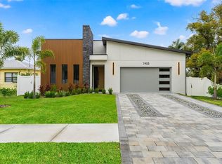 1905 W Erna Dr, Tampa, FL 33603