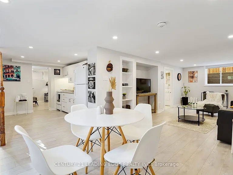 128 Admiral Rd #BASEMENT — Photo 4