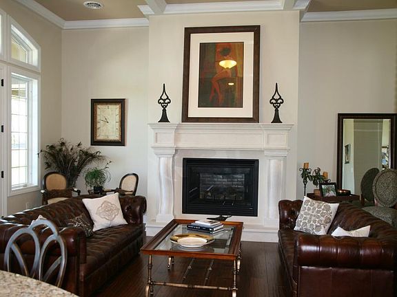 5th image of 5615 Oak Hills Dr