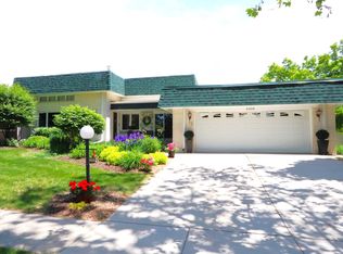 2400 Lynwood St, Morris, IL 60450