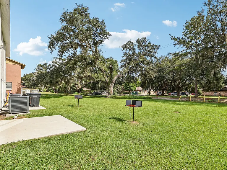 1108 Fox Lake Dr — Photo 37