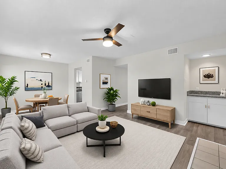 Woodcreek Townhomes — Photo 10