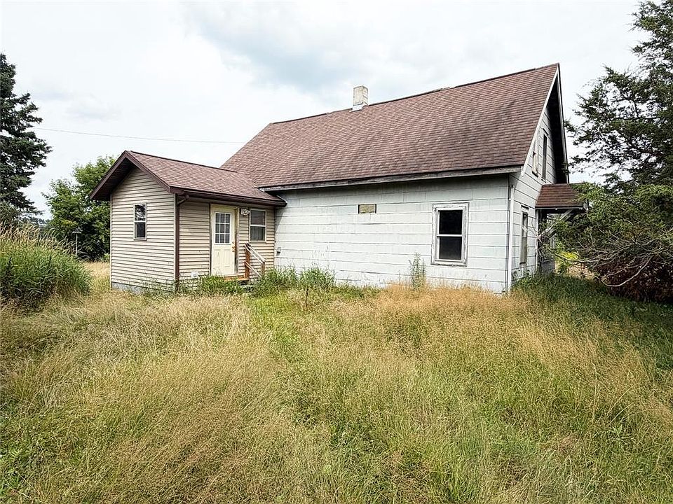 1st image of 36 11 1/2 Avenue