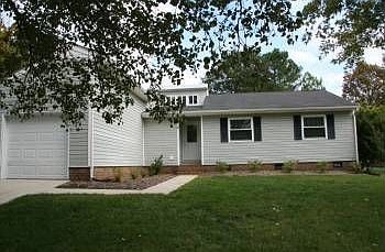 1st image of 7507 Park Vista Cres