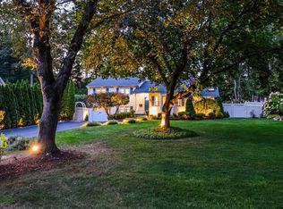 534 Pepper Ridge Rd, Stamford, CT 06905