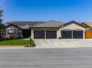 805 Oak Ridge Dr, Hollister, CA