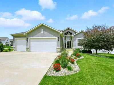 16486 S Chalet Dr, Olathe, KS, 66062