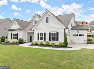 5700 Meadow View Dr, Jefferson, GA 30549