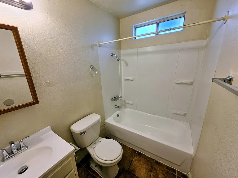 238 S Allen St #B — Photo 6