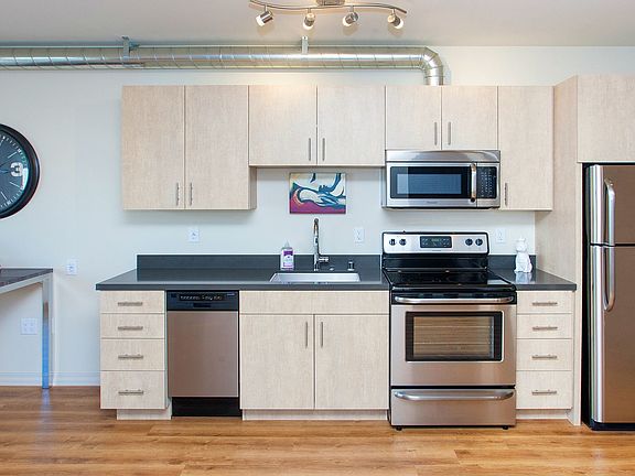 2nd image of 555 Pacific Ave APT 421