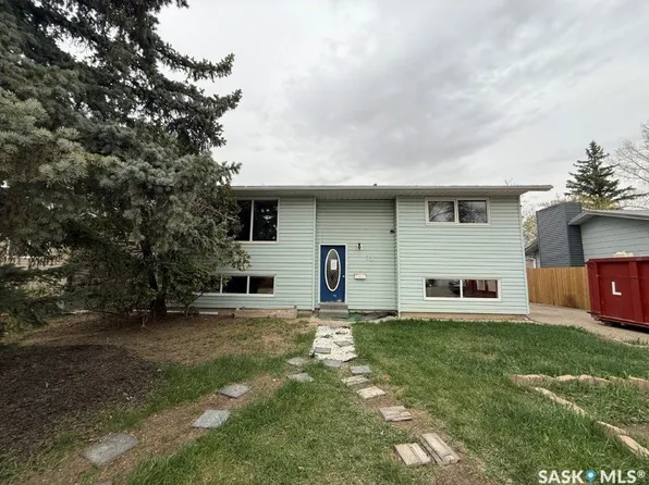 12 Queen Drive, Kindersley, SK S0L 1S0
